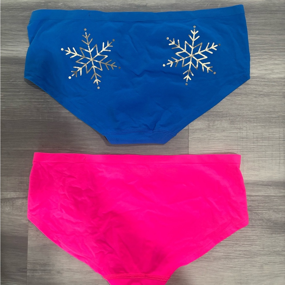 NWT Victoria’s Secret Pink two pairs panties M